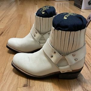 Freebird by Steven Boots